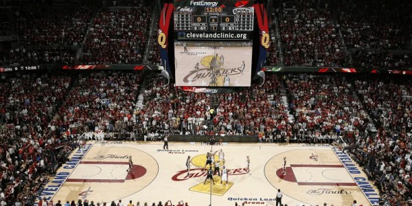 FB体育登录入口-怀旧经典！NBA官方分享2005年-2009年总决赛金杯LOGO地板